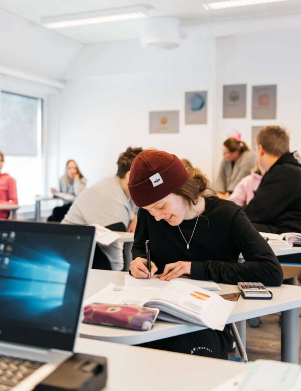 BE | Our offering - Solutions - School (uit voorraad)
